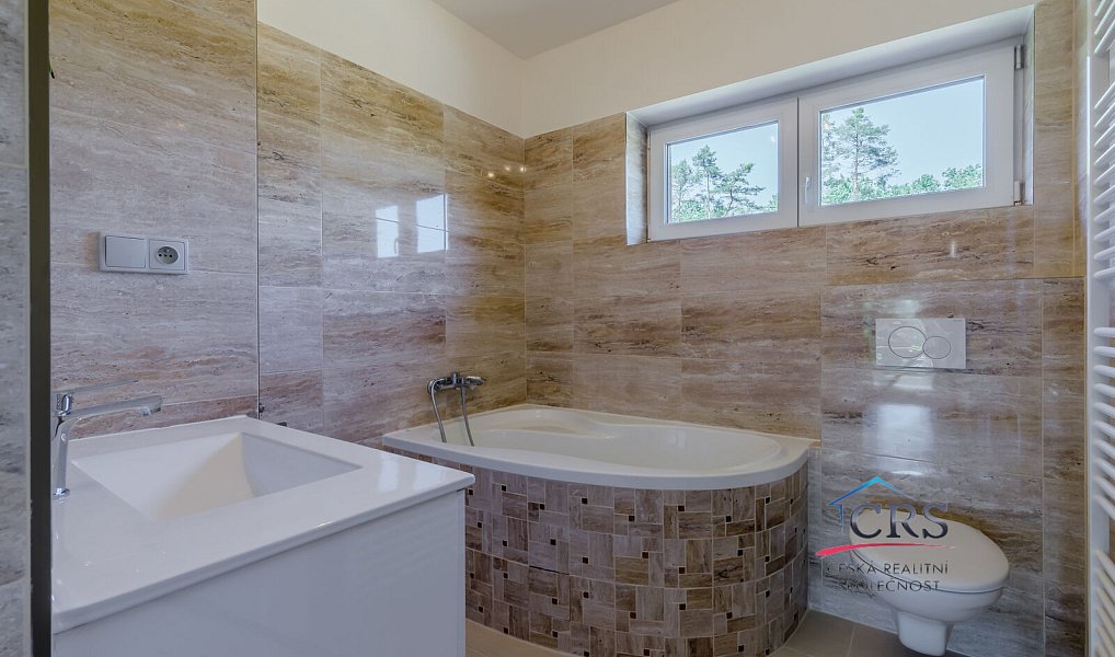 Prodej domu 167 m² s pozemkem 938 m², Skorkov – náhled fotky 18