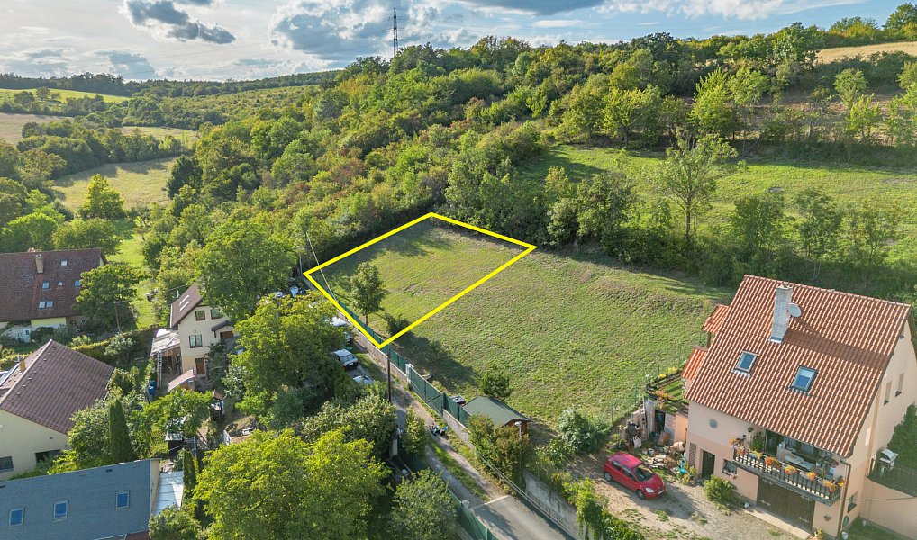 Prodej stavebního pozemku 650 m², Vonoklasy – náhled fotky 2