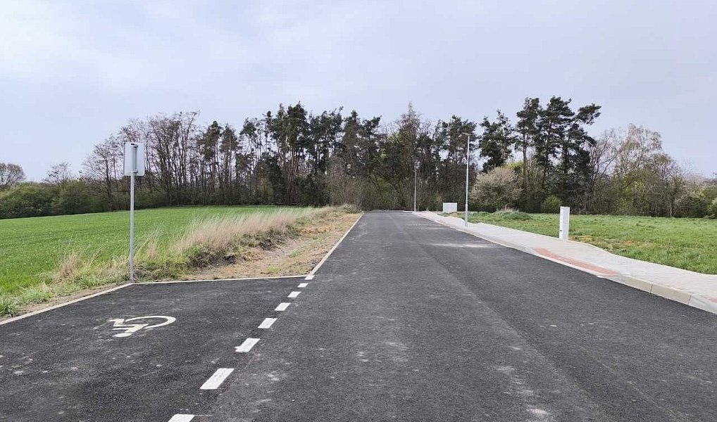 Prodej domu 161 m² s pozemkem 911 m², Týnec nad Labem – náhled fotky 2