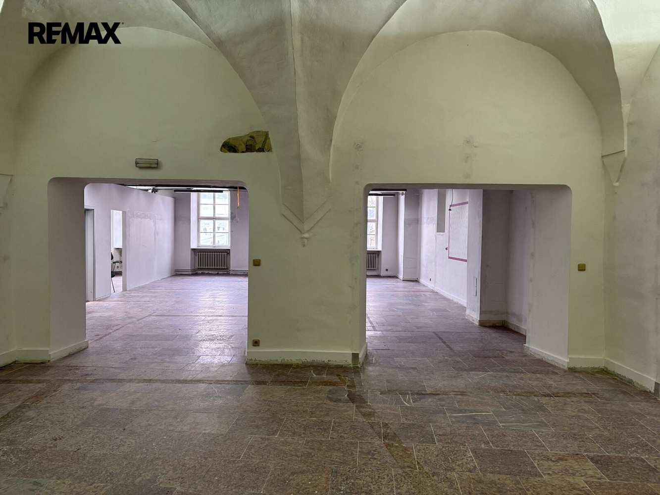 Pronájem kanceláře 206 m²