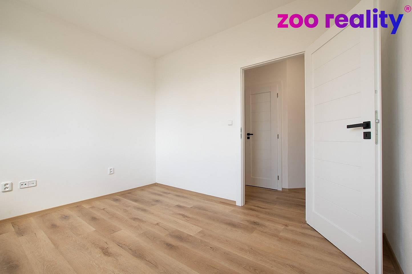 Pronájem bytu 2+kk 43 m² – fotografie 3
