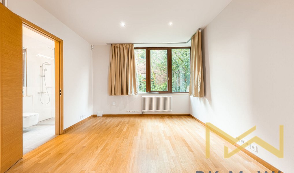 Pronájem domu 400 m² s pozemkem 1 864 m², Praha – náhled fotky 7