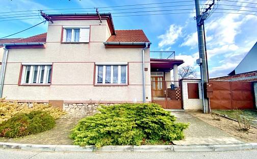 Prodej domu 700 m² s pozemkem 794 m², Vacenovice, okres Hodonín