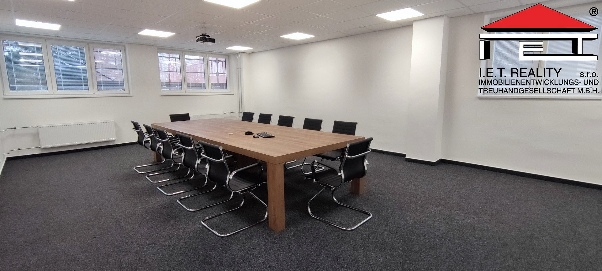 Pronájem kanceláří pro váš startup Ostrava-Kunčice, ul. Frýdecká – pohled 2