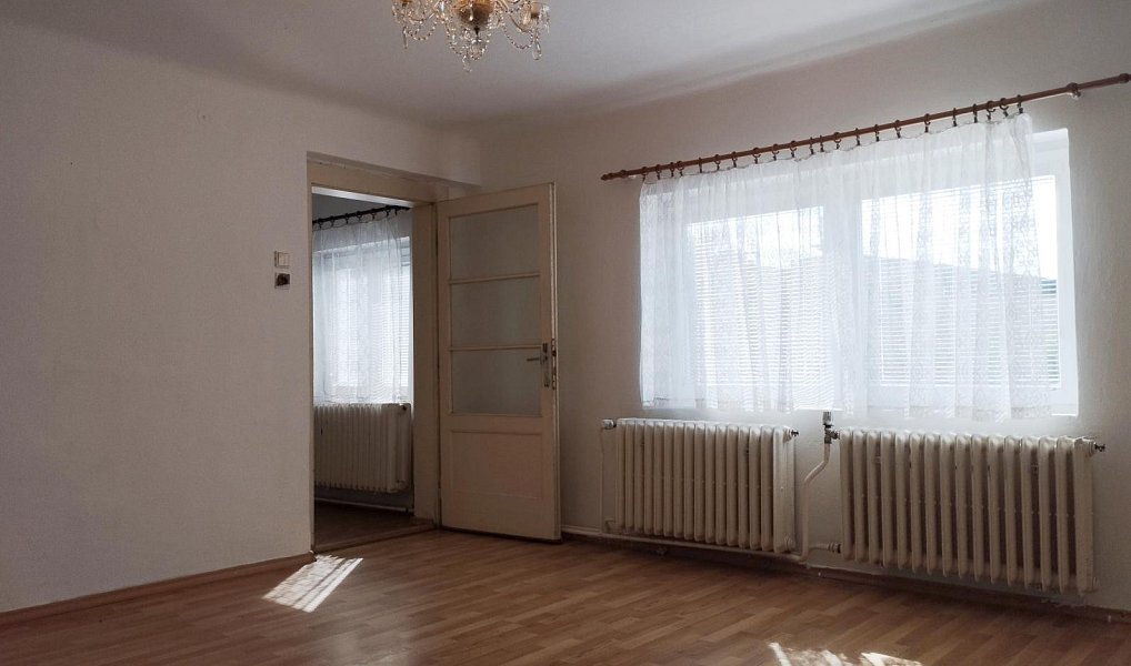 Prodej domu 240 m² s pozemkem 750 m², Úvaly – náhled fotky 3