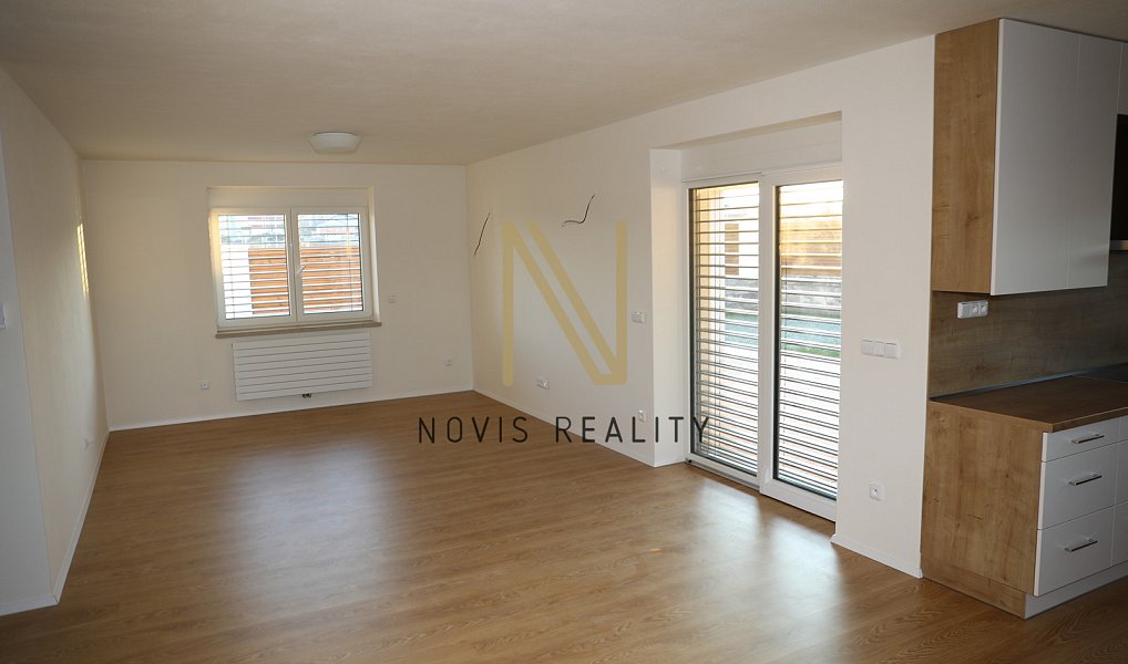 Prodej domu 233 m² s pozemkem 734 m², Klatovy – náhled fotky 5
