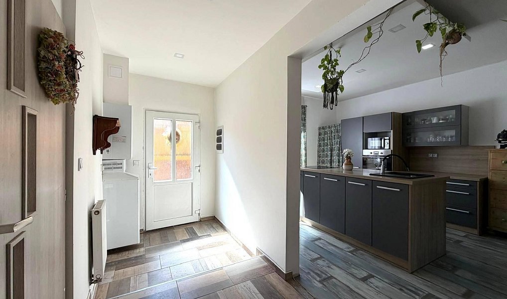 Prodej domu 230 m² s pozemkem 527 m², Jirkov – náhled fotky 14