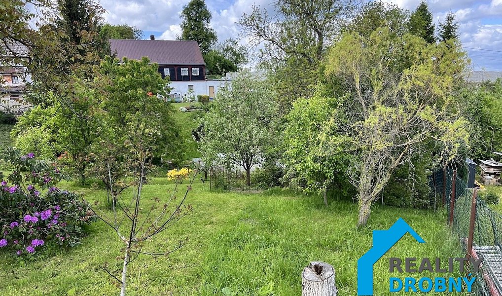 Prodej stavebního pozemku 1 033 m², Huntířov – náhled fotky 5