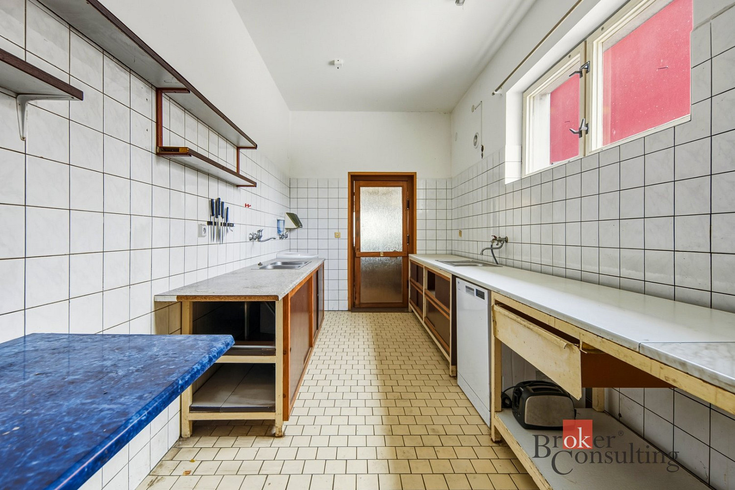 Pronájem komerčního objektu (jiného typu) 125 m² – fotografie 5