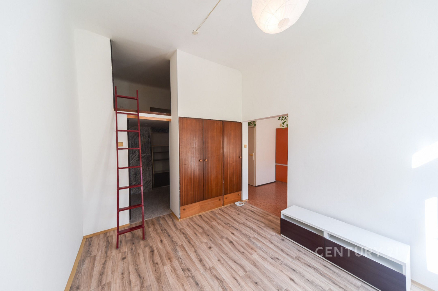 Pronájem bytu 1+1 44 m² – fotografie 2