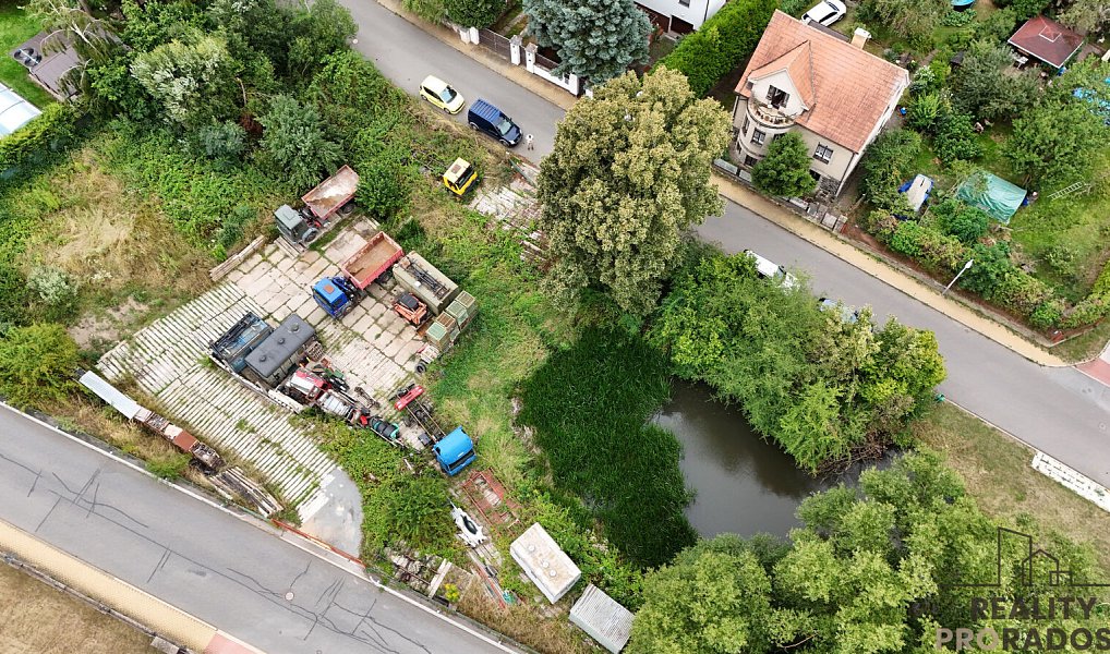 Prodej stavebního pozemku 817 m², Praha – náhled fotky 4
