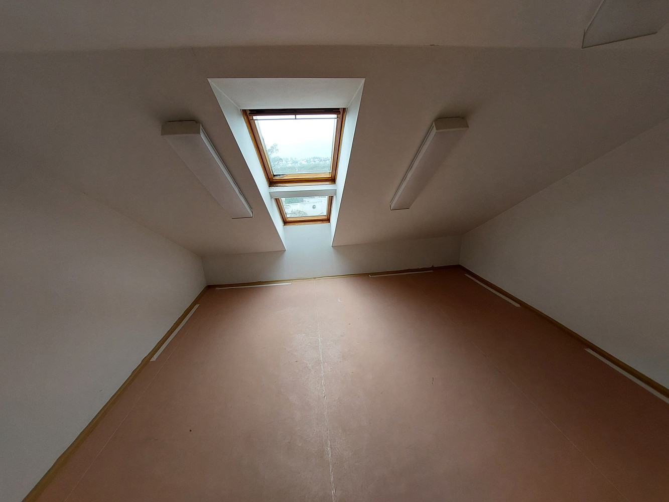 Pronájem skladovacích prostor 25 m² – fotografie 2