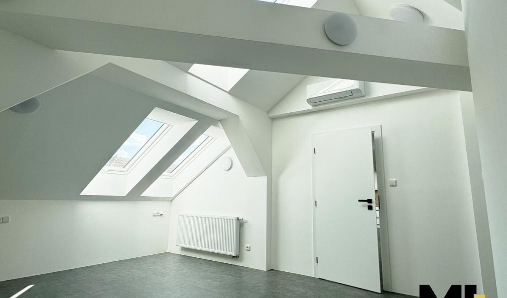 Prodej bytu 3+1 90 m², Pardubice – náhled fotky 8