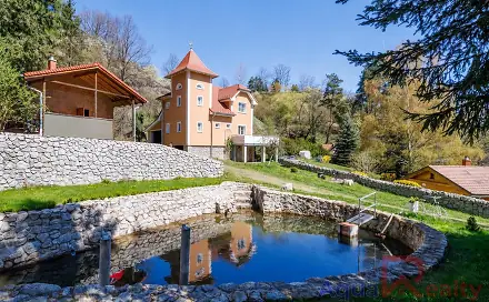 Prodej domu 250 m² s pozemkem 4 306 m², Na Zelené, Bečov nad Teplou, okres Karlovy Vary