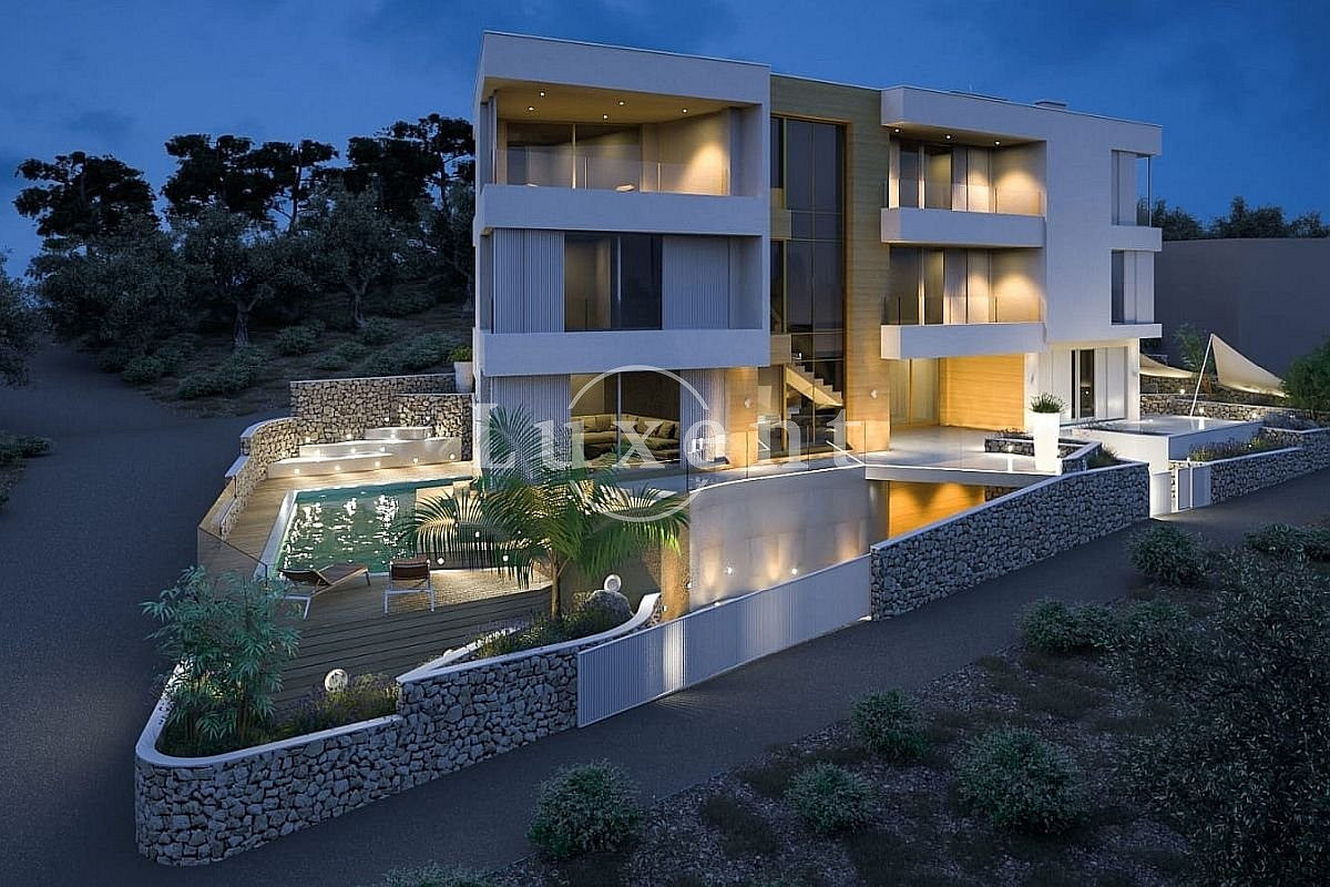 Prodej domu 550 m² s pozemkem 530 m²