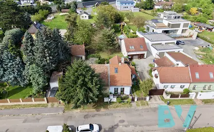 Prodej domu 72 m² s pozemkem 1 166 m², Na svěcence, Praha 9 - Horní Počernice