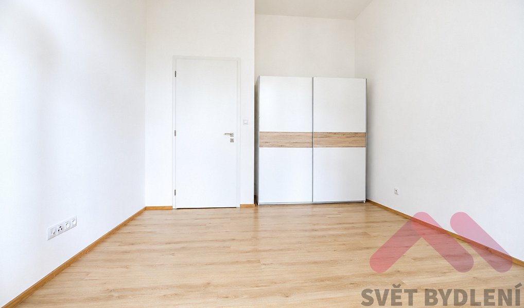 Pronájem bytu 2+kk 45 m², Praha – náhled fotky 9