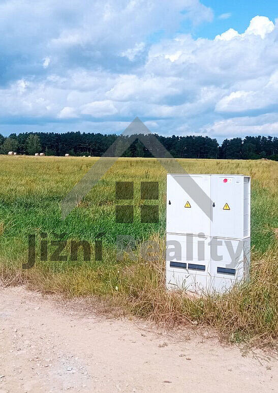 Prodej pole 10 068 m²