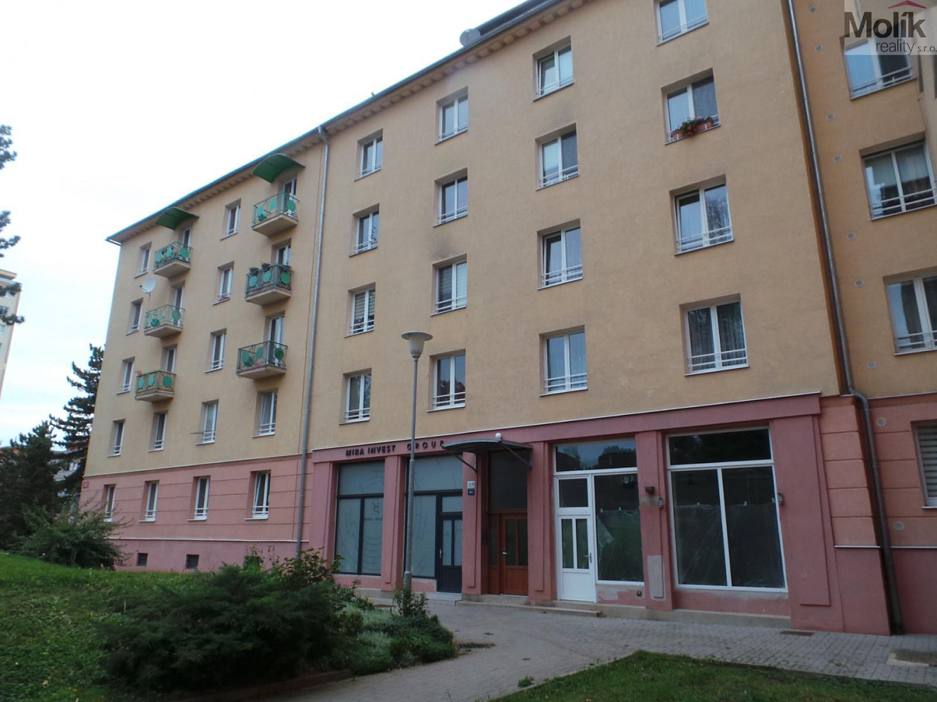 Prodej obchodních prostor 55 m²