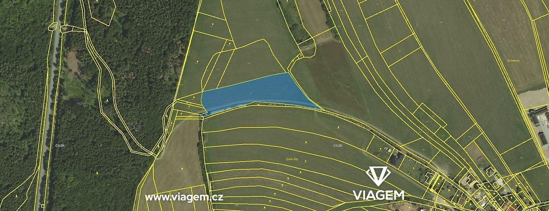 Prodej pole 2 564 m²