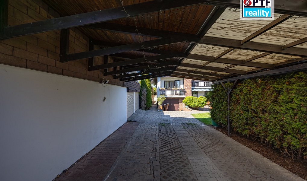 Prodej domu 353 m² s pozemkem 743 m², Plzeň – náhled fotky 53