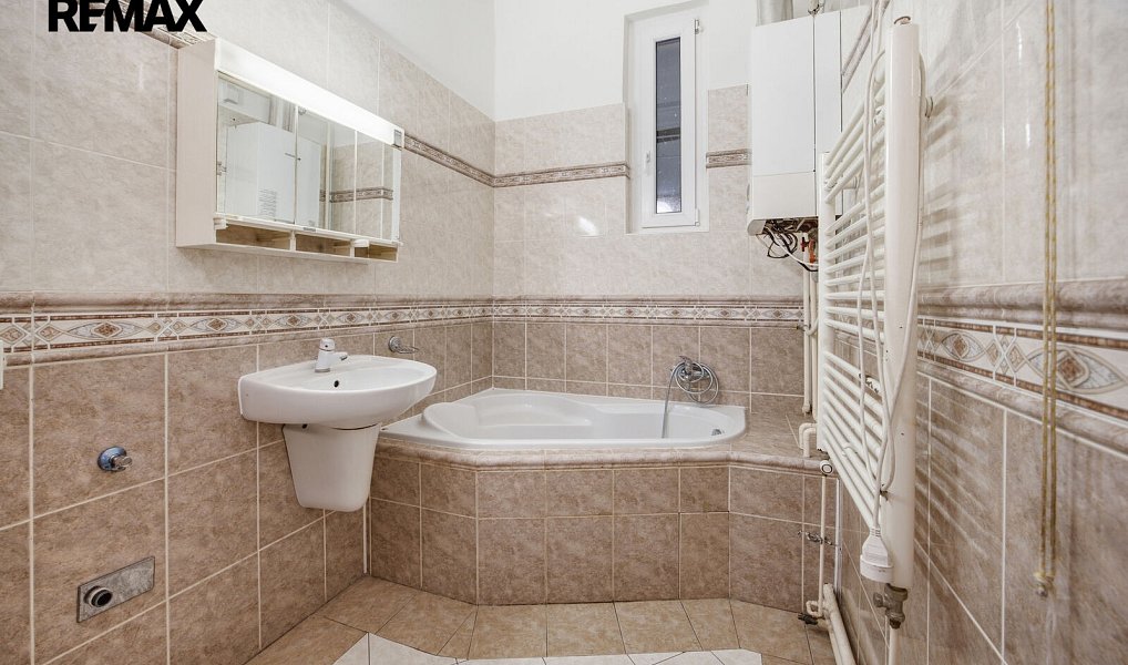 Prodej bytu 2+1 92 m², Praha – náhled fotky 10