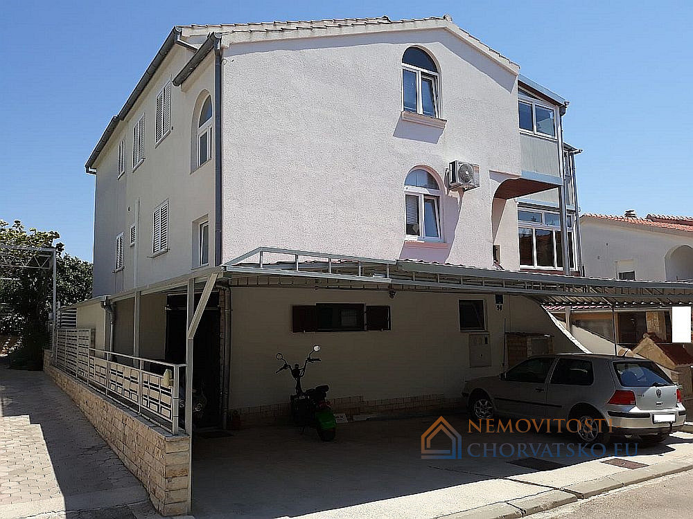 Prodej domu 90 m² s pozemkem 240 m² - Ansicht 2