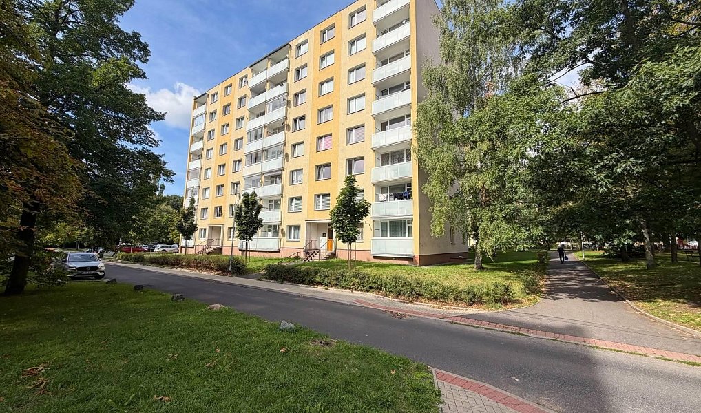 Prodej bytu 2+kk, 42 m², Chomutov
