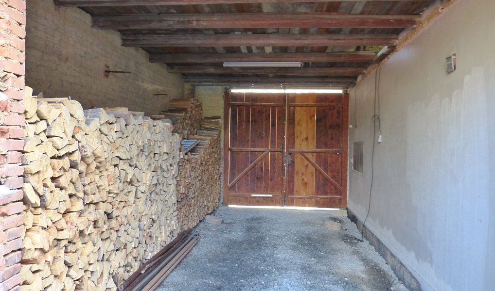 Prodej domu 220 m² s pozemkem 1 140 m², Tršice – náhled fotky 23