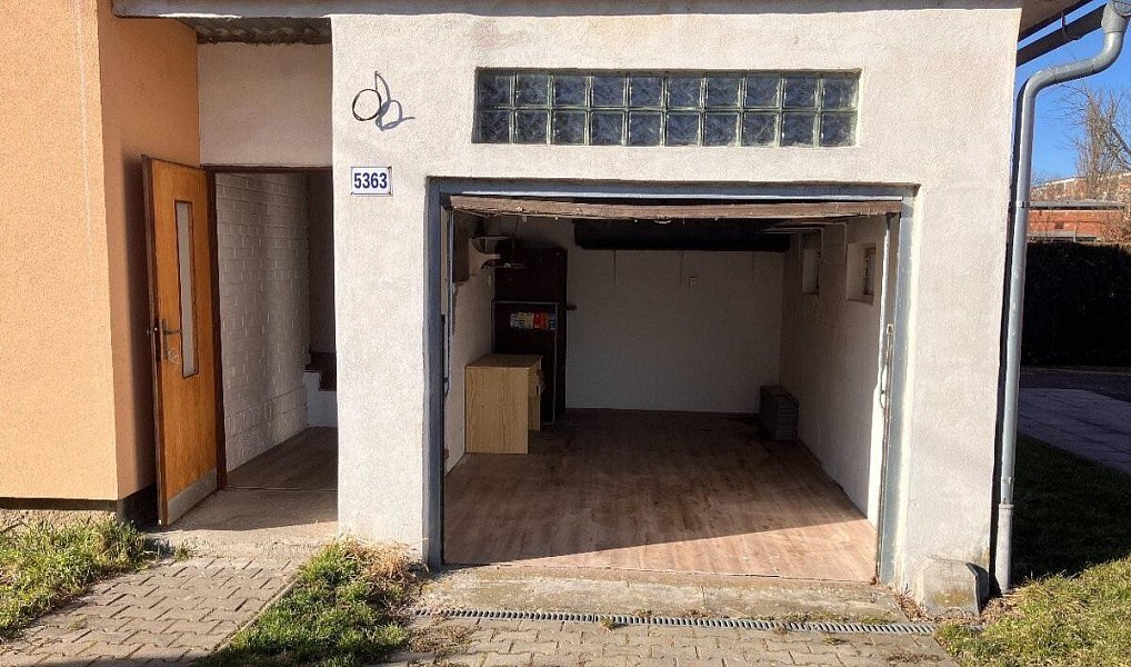 Prodej domu 124 m² s pozemkem 204 m², Otrokovice – náhled fotky 2