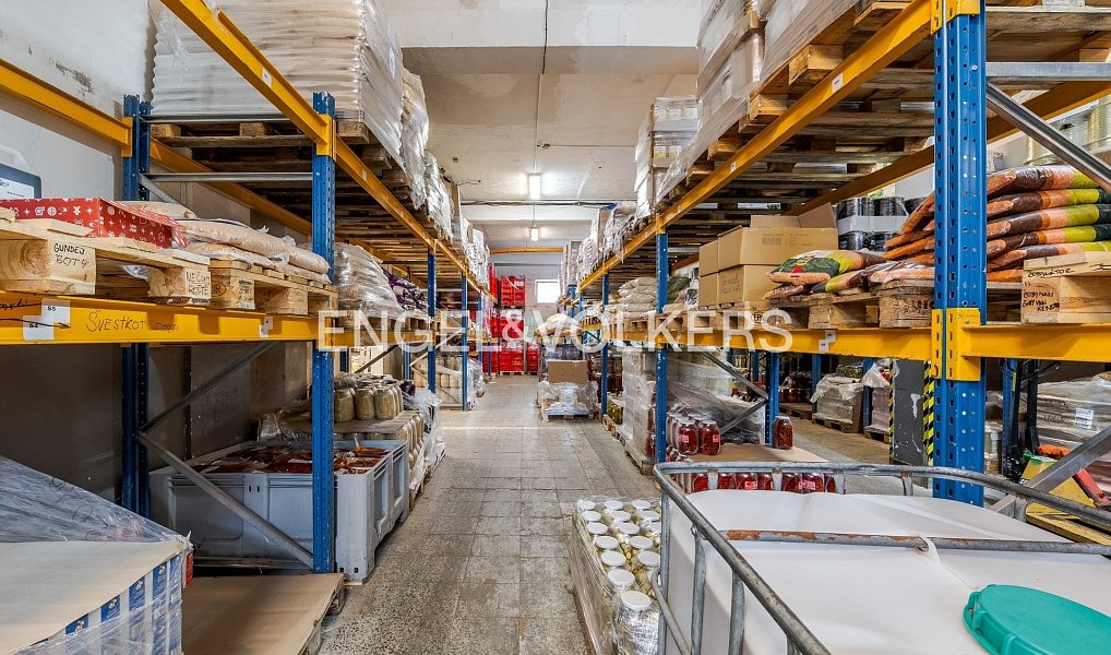 Pronájem skladovacích prostor 1 050 m², Praha – náhled fotky 7