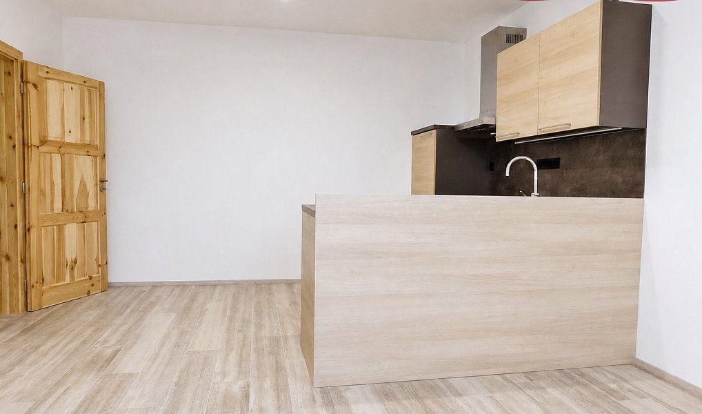 Pronájem bytu 3+kk 72 m², Jičín – náhled fotky 8