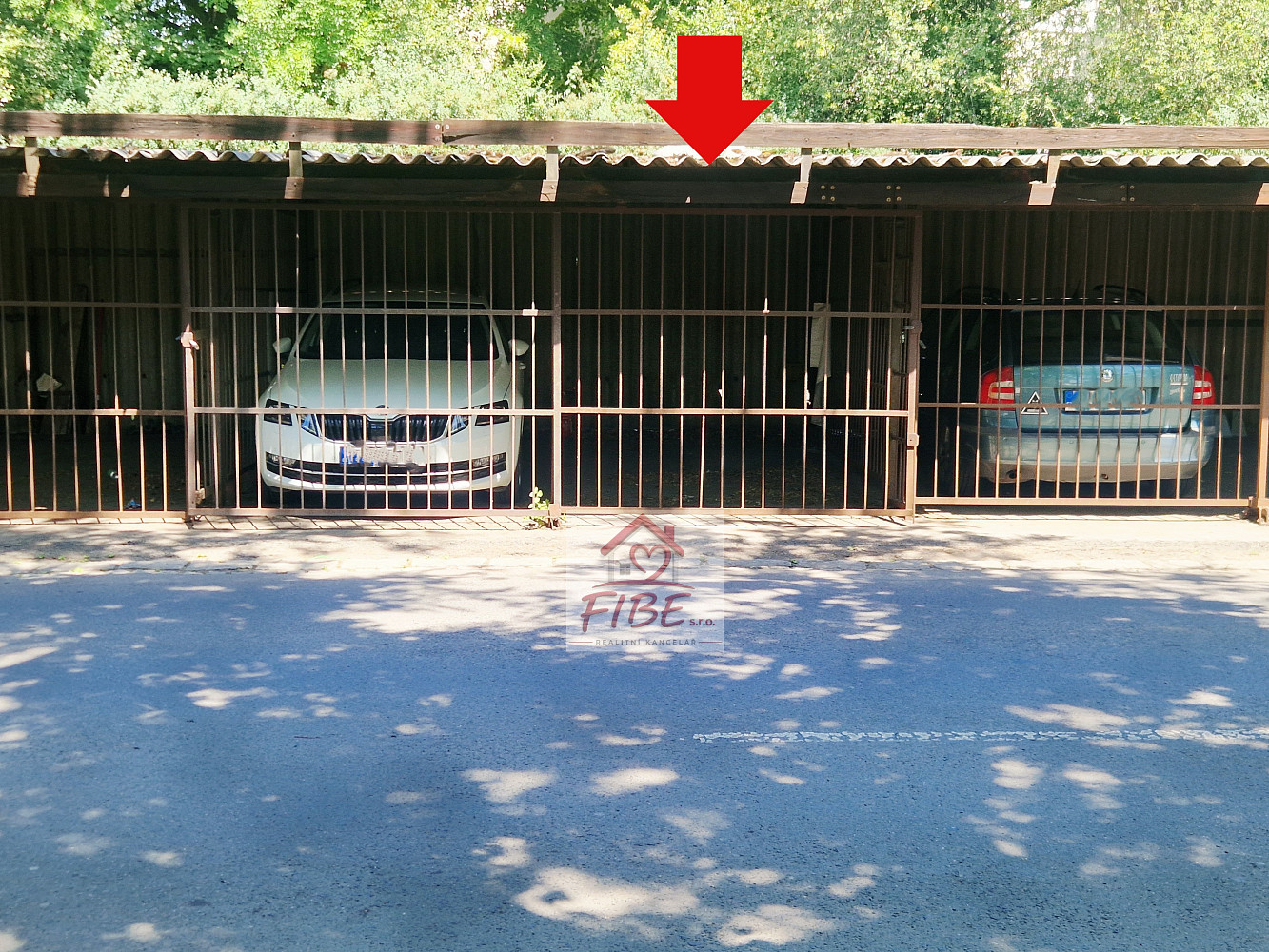 V rovinách, garážové stání pod uzavřením — photo 2