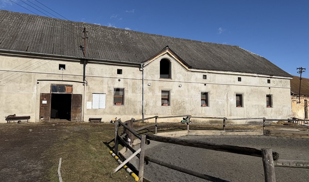 Pronájem zemědělského objektu 250 m², Strenice – náhled fotky 2