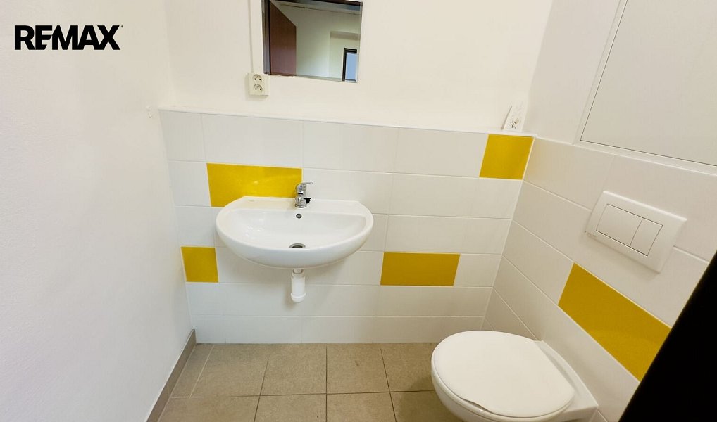 Pronájem kanceláře 100 m², Praha – náhled fotky 4