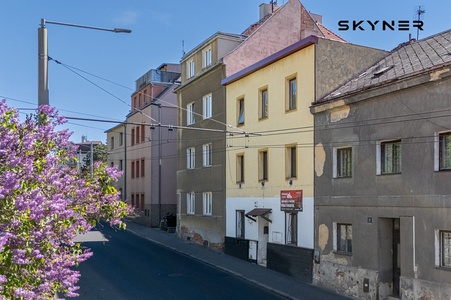 Prodej nájemního domu, činžáku 300 m² – fotografie 2