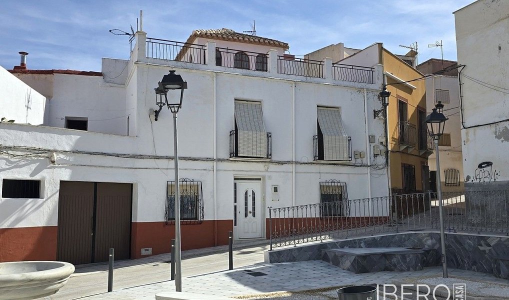 Prodej rodinného domu, 290 m², Macael