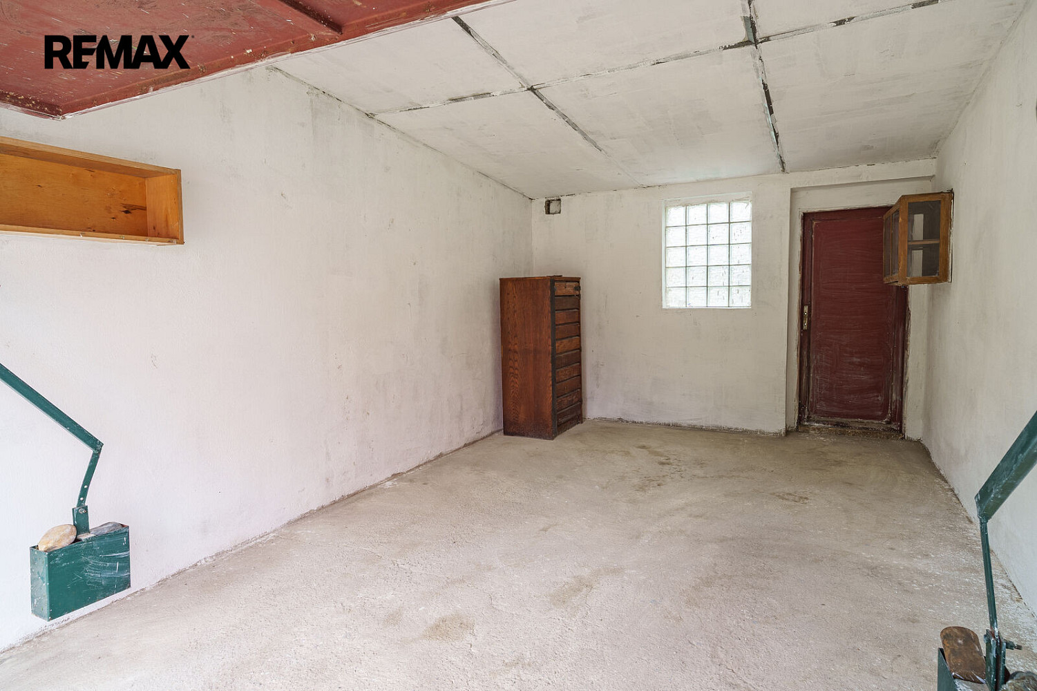 Samostatná zděná garáž, Velká Černoc, Měcholupy – fotografie 3