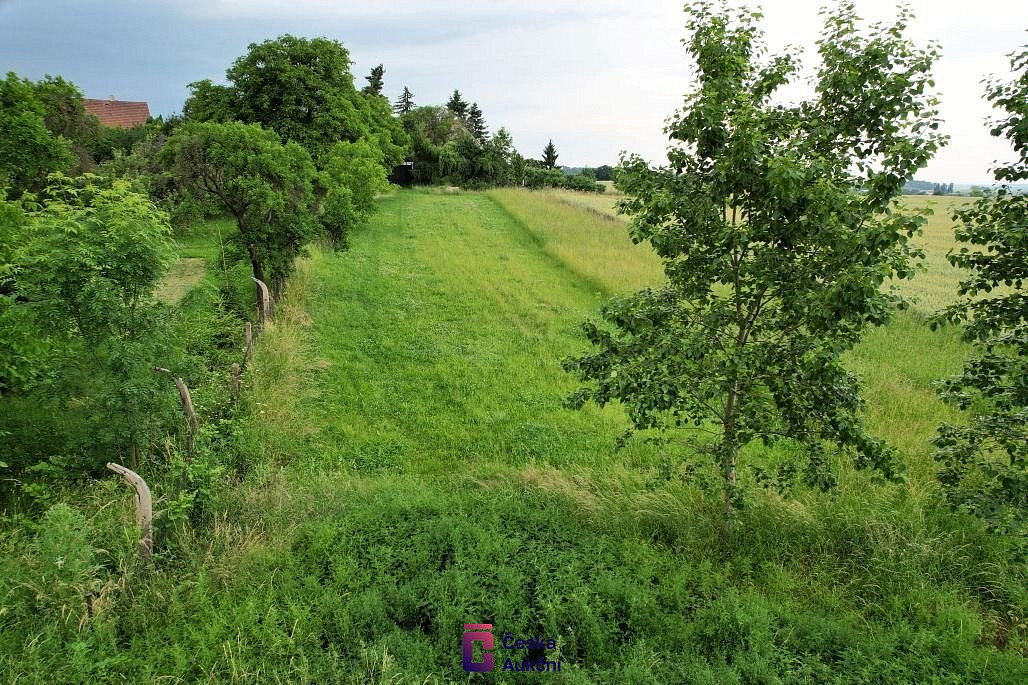 Prodej stavebního pozemku 1 175 m² – fotografie 2