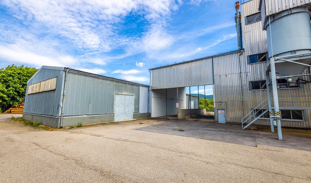 Prodej výrobních prostor 9 957 m², Kájov – náhled fotky 23