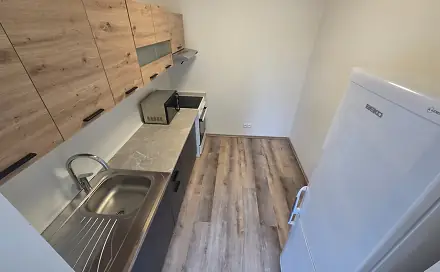 Pronájem bytu 1+kk 32 m², Cafourkova, Praha 8 - Bohnice