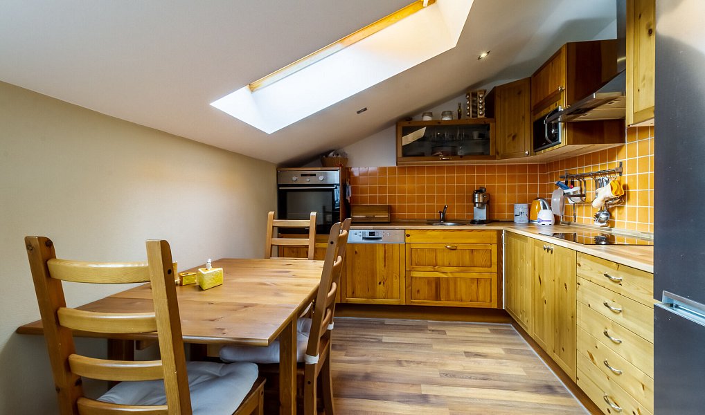 Prodej domu 225 m² s pozemkem 376 m², Kladno – náhled fotky 2
