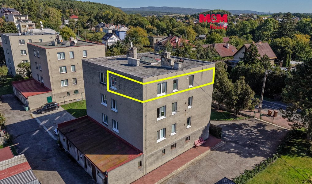Prodej bytu 3+1 60 m², Velká Bystřice – fotka 1 z 24