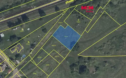 Prodej stavebního pozemku 1 077 m², Černovice, okres Chomutov