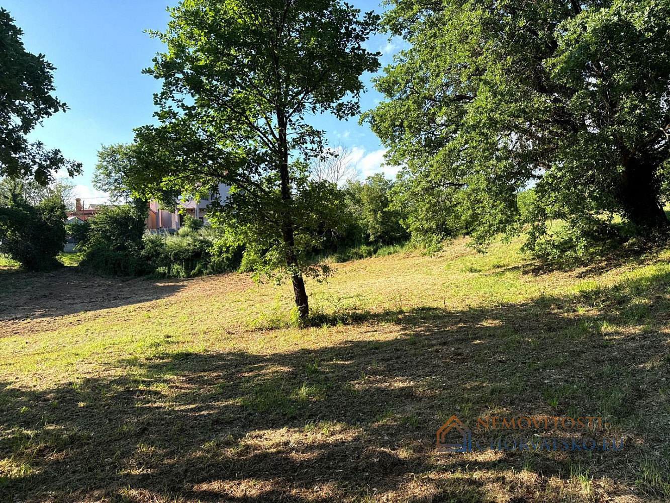 Prodej stavebního pozemku 1 093 m² - Widok 3