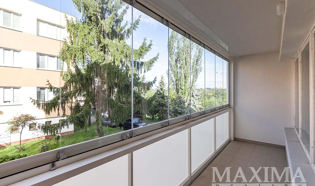 Prodej bytu 4+1 91 m², Praha – náhled fotky 2