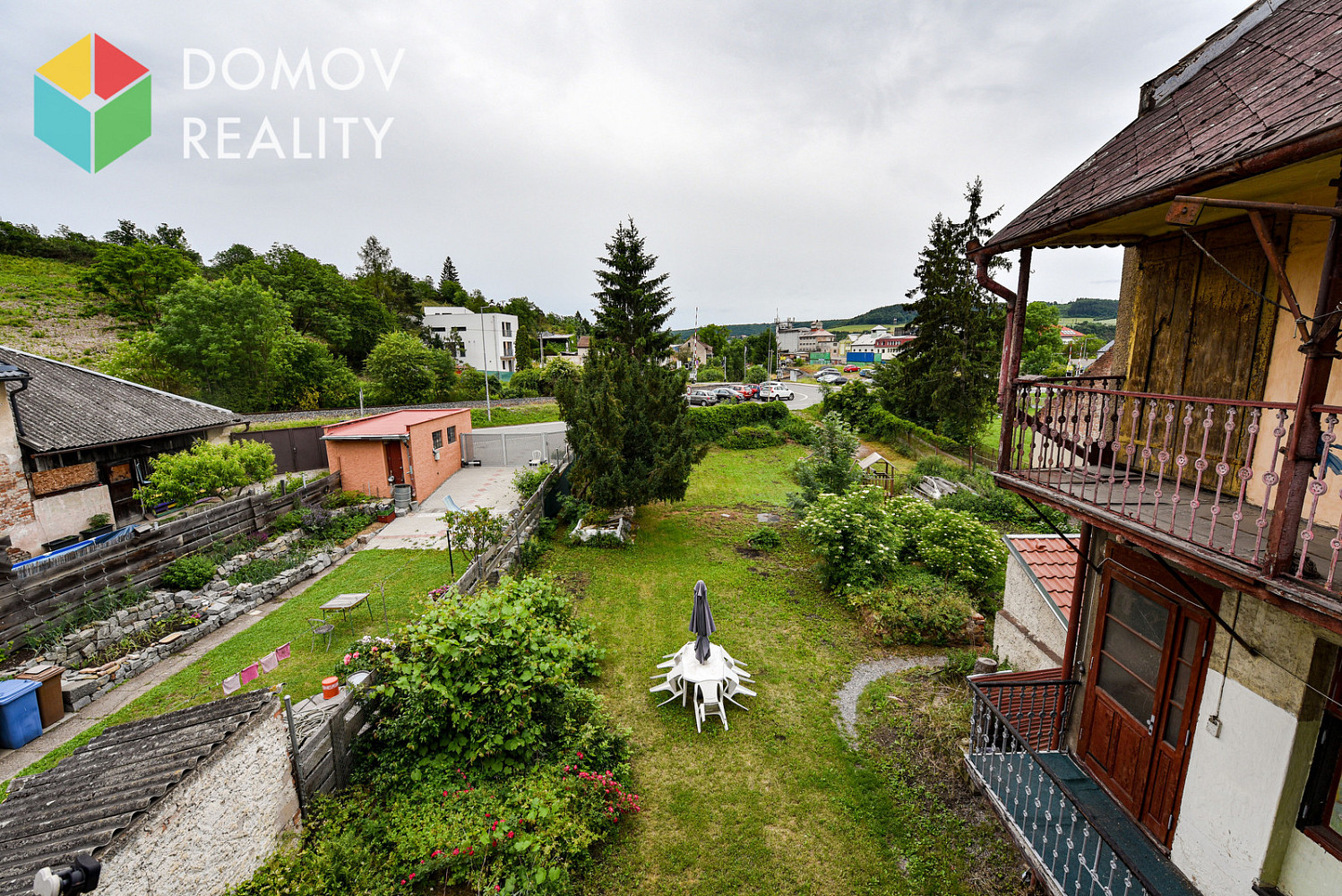 Prodej domu 200 m² s pozemkem 860 m² – fotografie 2