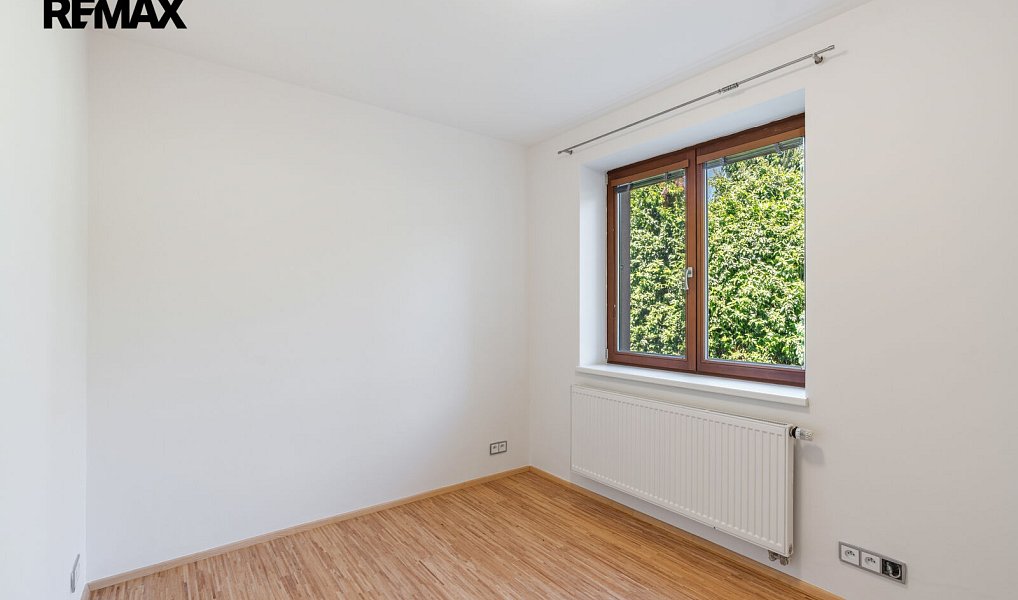 Prodej domu 241 m² s pozemkem 742 m², Praha – náhled fotky 11
