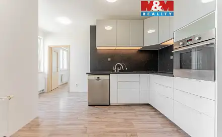 Prodej bytu 3+kk 68 m², V Honech, Klecany, okres Praha-východ