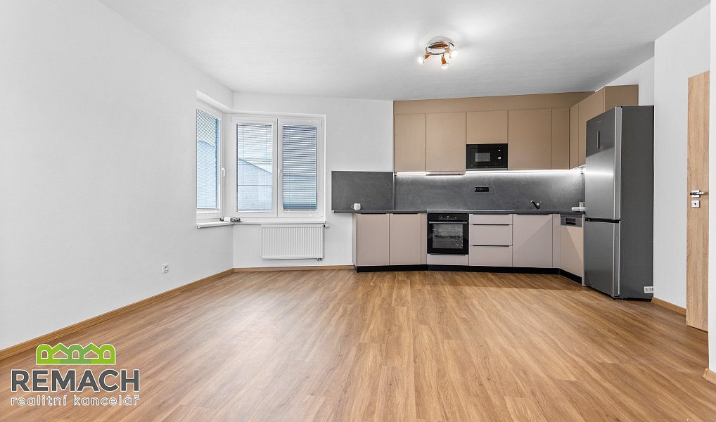 Pronájem bytu 2+kk 52 m², Náchod – náhled fotky 2
